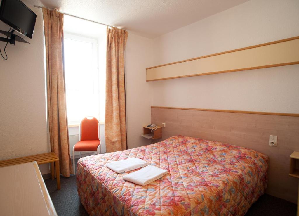 Citotel Hotel Le Commerce Sévérac-le-Château 部屋 写真